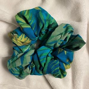 Vintage Scrunchie (single, green)
